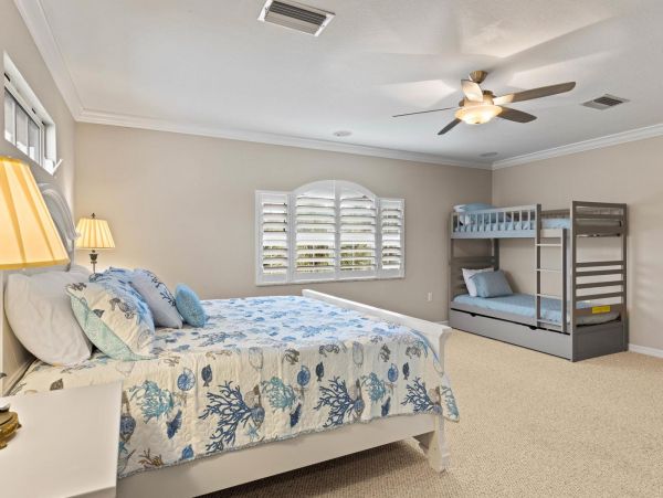Short Walk to Beach Siesta Key Vacation Home Four Bedroom