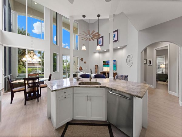Short Walk to Beach Siesta Key Vacation Home Four Bedroom