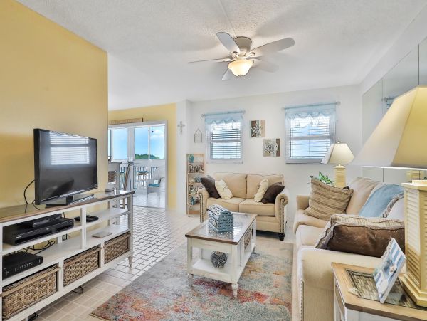 Venice Condo 971706