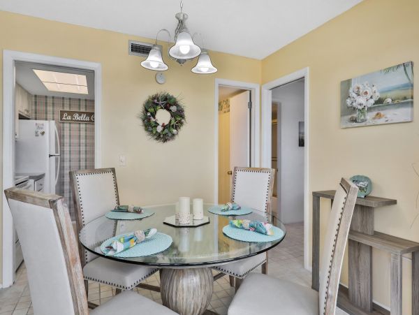 Venice Condo 971706