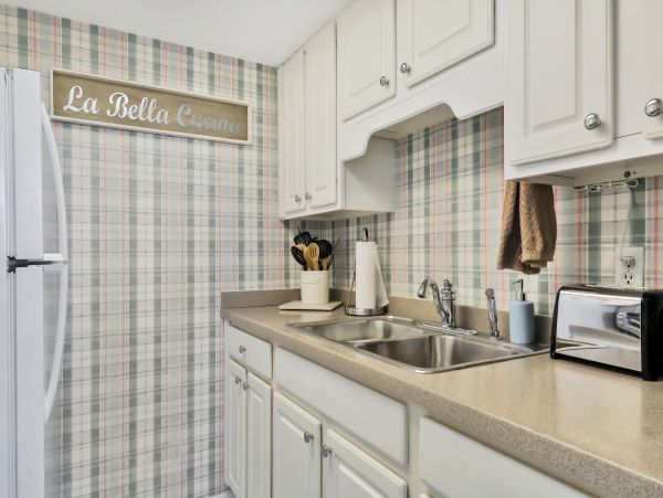 Venice Condo 971706