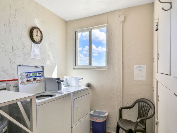 Venice Condo 971706