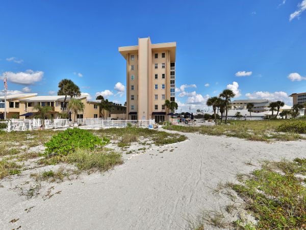 Venice Condo 971706
