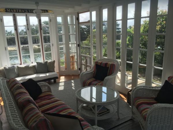 Oceanview Martha´s Vineyard Vacation Home Six Bedroom