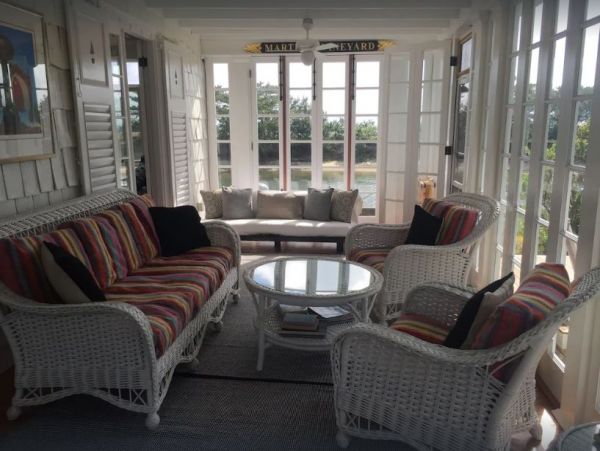Oceanview Martha´s Vineyard Vacation Home Six Bedroom