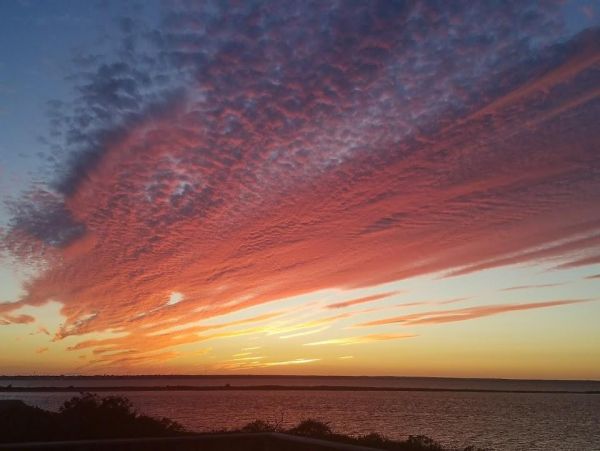 Bayview Chappaquiddik Cape Cod Vacation Home + Guest House