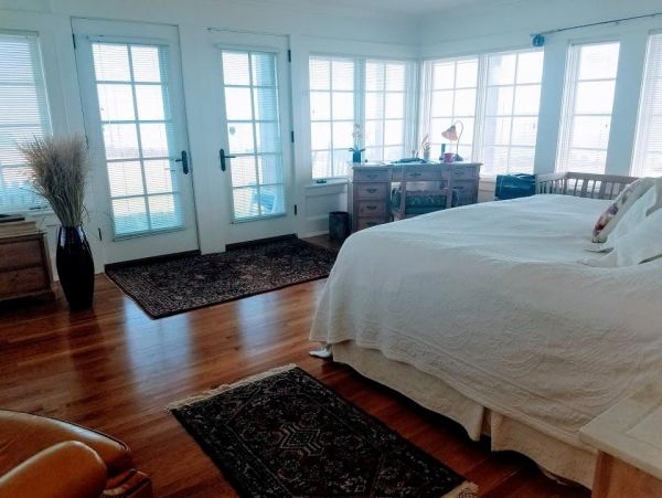 Bayview Chappaquiddik Cape Cod Vacation Home + Guest House
