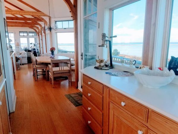 Bayview Chappaquiddik Cape Cod Vacation Home + Guest House