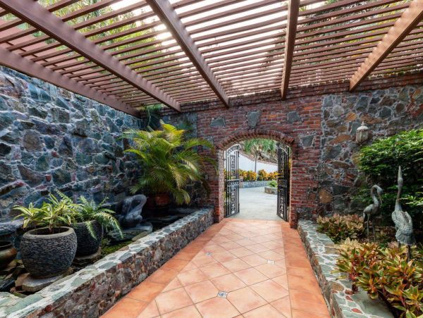 A Premier Four Bedroom Villa in St. Thomas Amazing Views