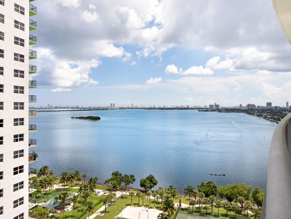 Miami Beach Condo 971764