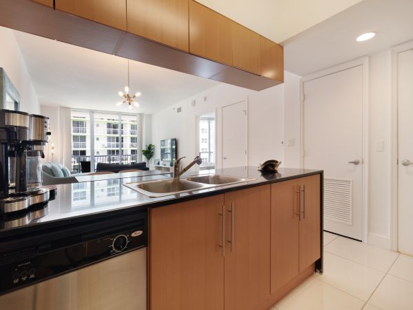 Miami Beach Condo 971764