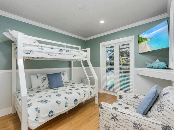 Cape Coral Vacation Villa Three Bedroom & Caged Pool