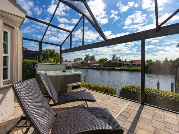 Beautiful Family Water Front Home with Dock in Cape Coral
