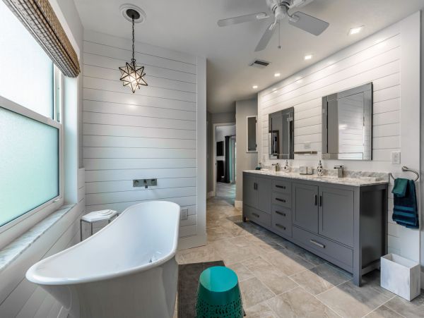 Beautiful Family Water Front Home with Dock in Cape Coral
