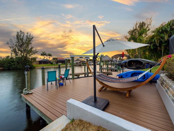 Beautiful Family Water Front Home with Dock in Cape Coral
