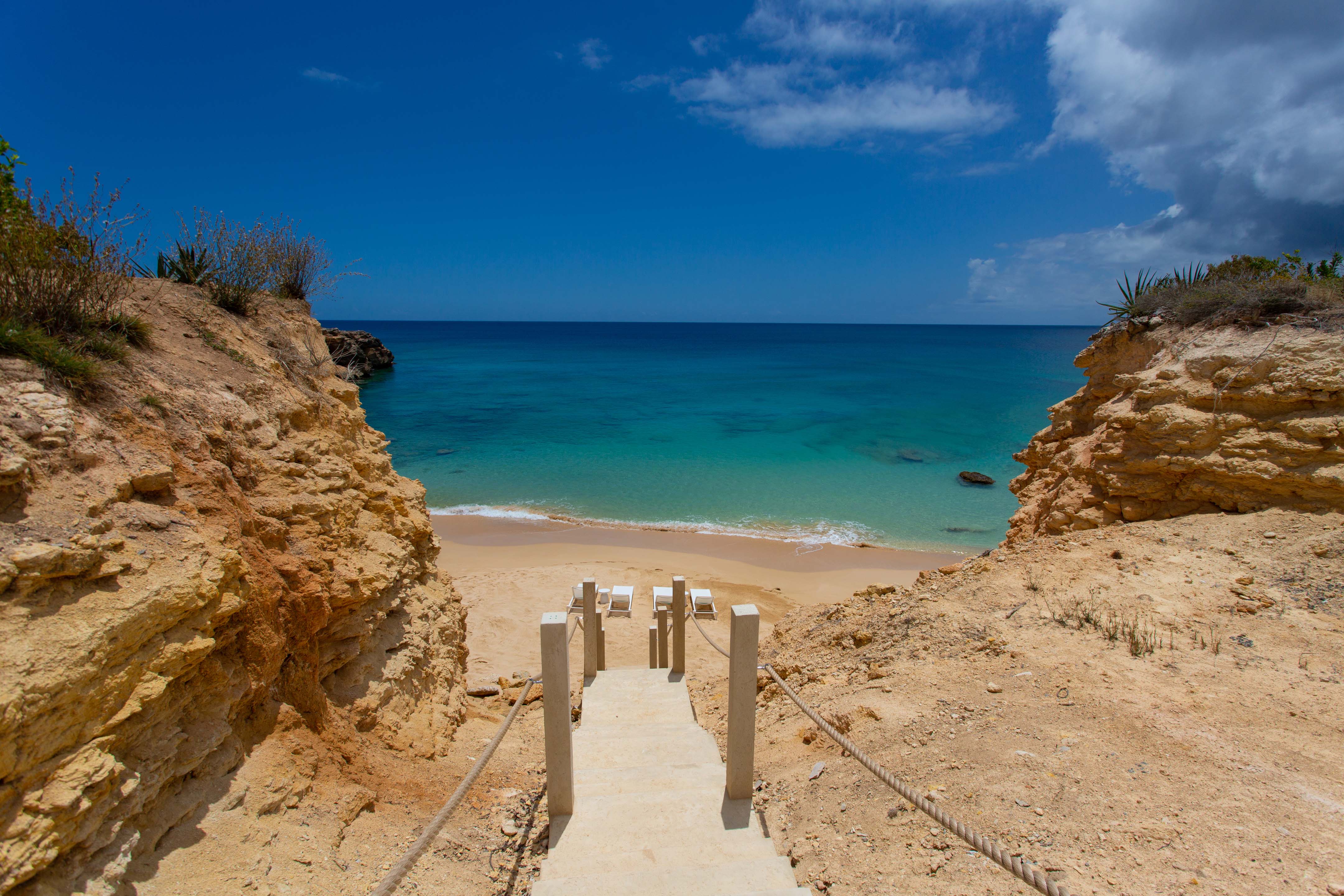 Anguilla Home 971846