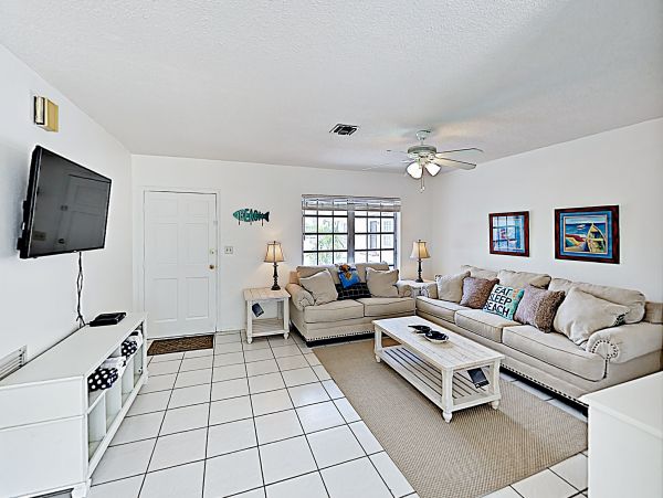 Short Walk to Beach Pompano Beach Vacation Condo 1 Bedroom