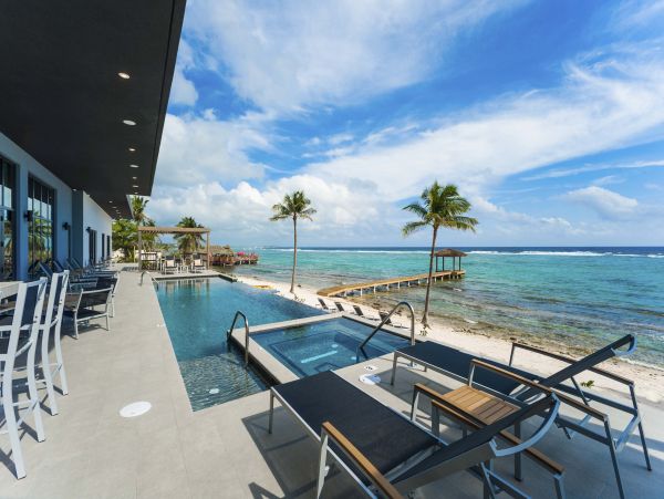 Cayman Islands Home 971914