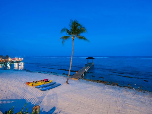 Cayman Islands Home 971914