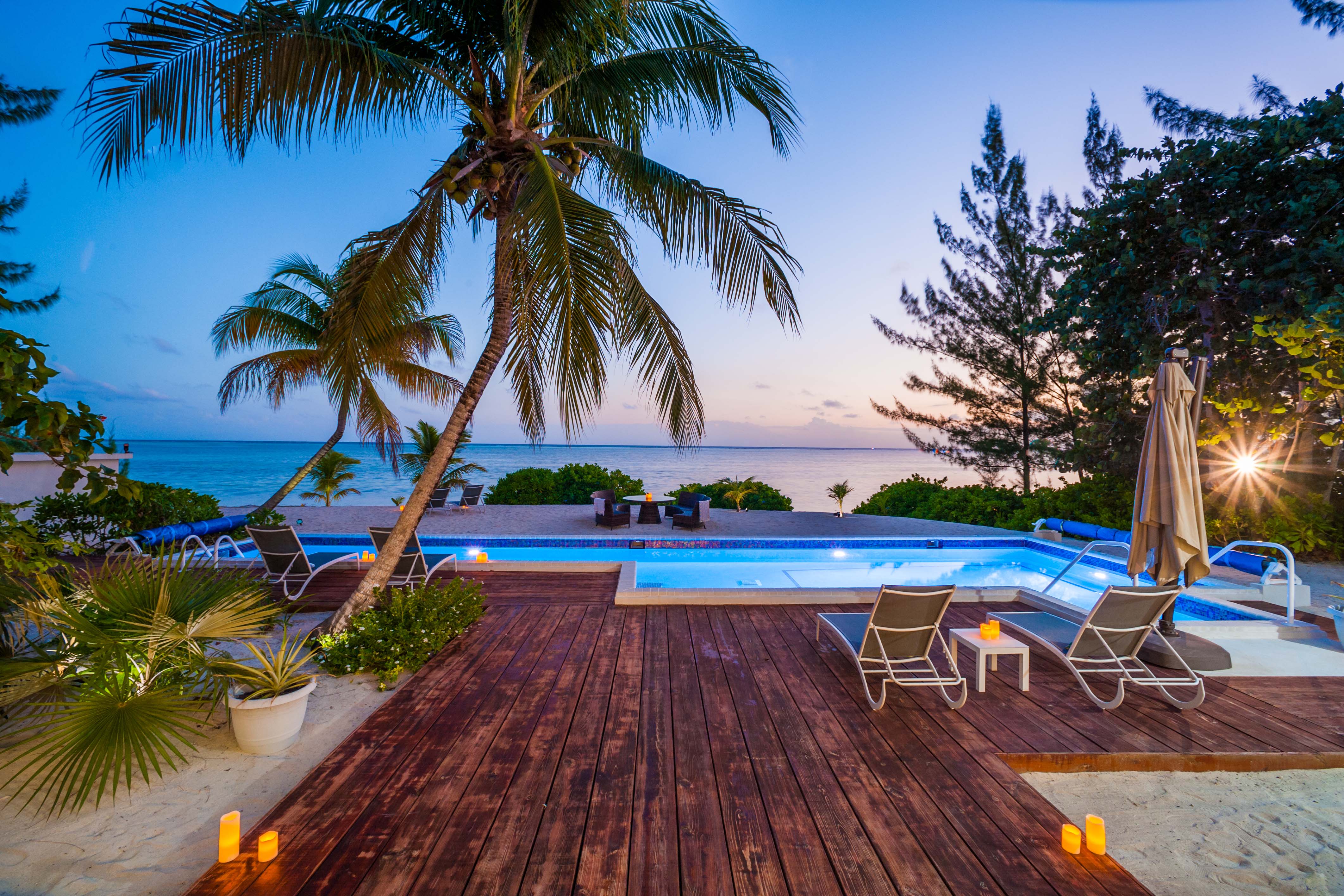 Cayman Islands Home 971920
