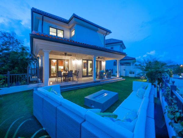 Cayman Islands Home 971921
