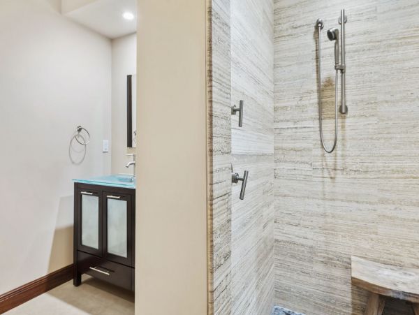 Fort Lauderdale Luxury Vacation Villa with Pool Sleeps 12