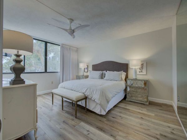 Siesta Key Vacation Condo Sleeps 6 Guests
