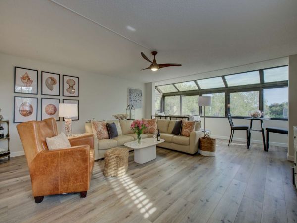 Siesta Key Vacation Condo Sleeps 6 Guests
