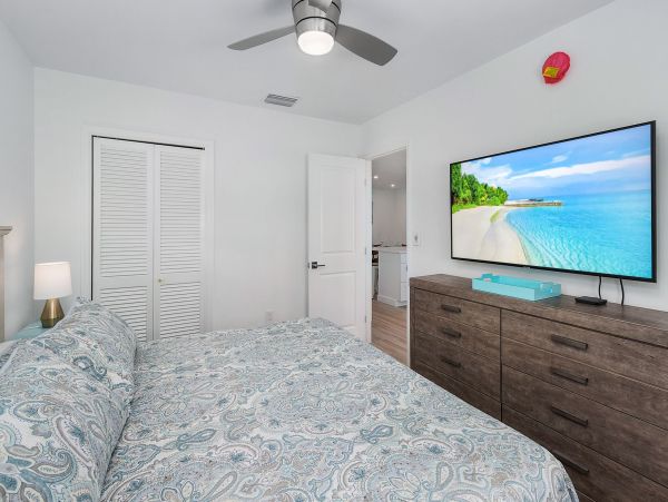 Four Bedroom Family Home with Caged Pool in Fort Myers Beach