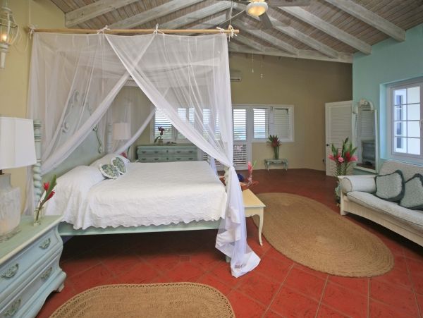 St. Lucia Home 972045