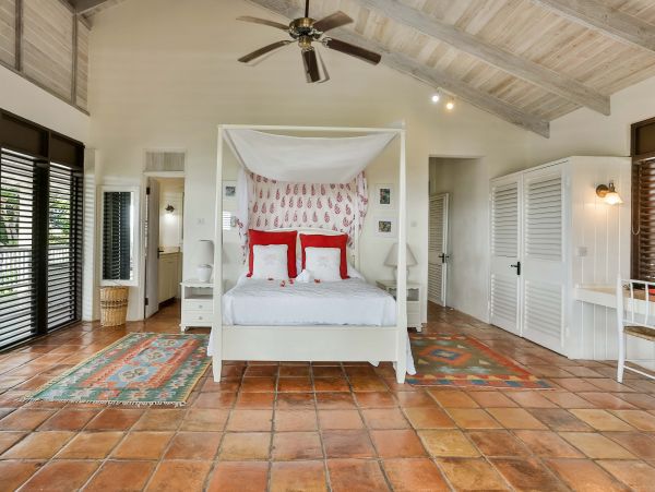 St. Lucia Home 972046