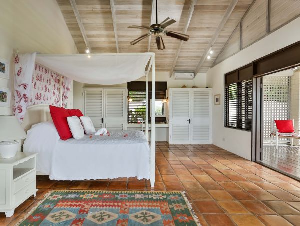 St. Lucia Home 972046