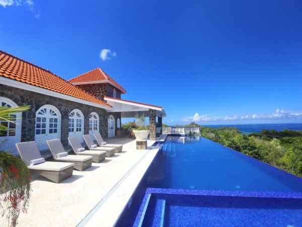 St. Lucia Home 972051