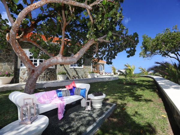 St. Lucia Home 972051