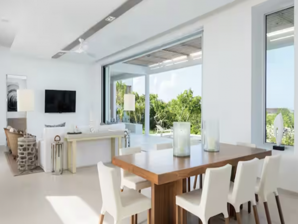 Stunning Turks & Caicos Luxury Beach Villa