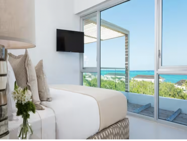 Stunning Turks & Caicos Luxury Beach Villa