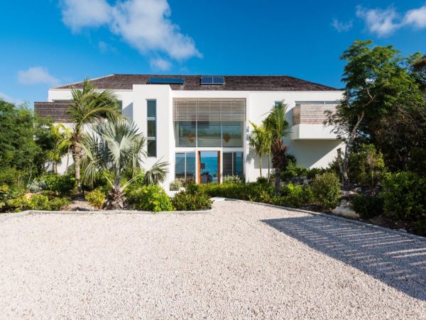 Stunning Turks & Caicos Luxury Beach Villa