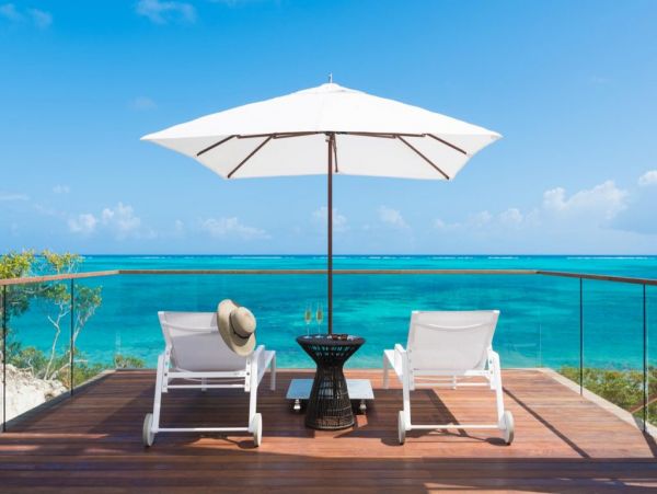 Stunning Turks & Caicos Luxury Beach Villa