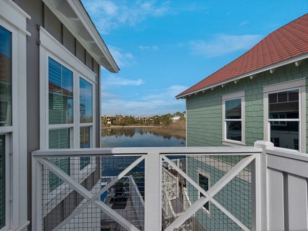 Miramar Vacation Home Private Pool & Steps to Beach