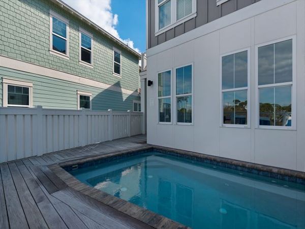 Miramar Vacation Home Private Pool & Steps to Beach