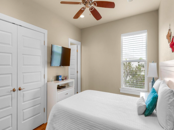 Rosemary Beach. Vacation Rental Pool Home Sleeps 12