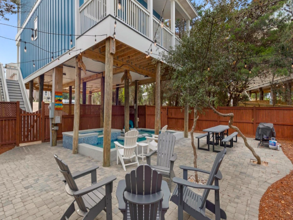 Rosemary Beach. Vacation Rental Pool Home Sleeps 12