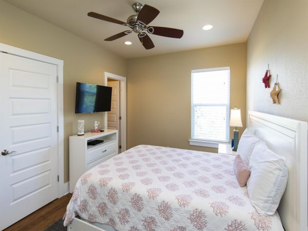 Rosemary Beach. Vacation Rental Pool Home Sleeps 12