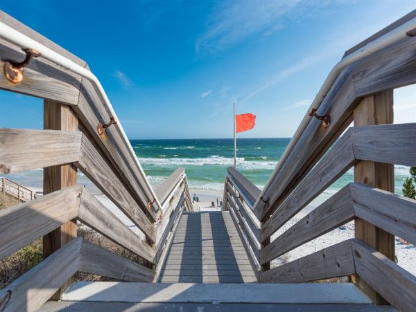 Rosemary Beach. Vacation Rental Pool Home Sleeps 12