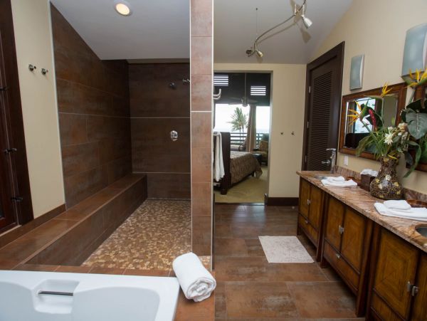 Perfect 4 Bedroom Vacation Home with Amazing Views