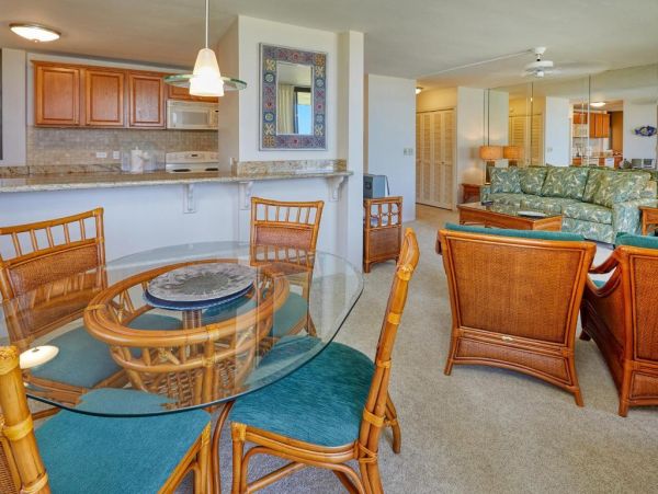 Great Value Maui Vacation Condo Beachfront