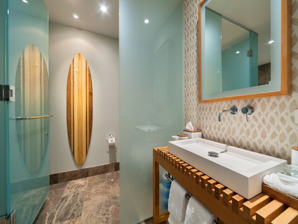 Wailea 3 Bedroom Condo with Partial Ocean Views Sleeps 8