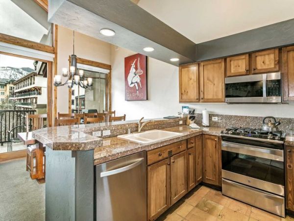 Cozy Vacation Rental 3 Bedrooms in Vail