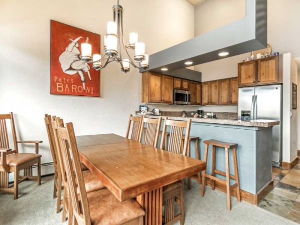 Cozy Vacation Rental 3 Bedrooms in Vail