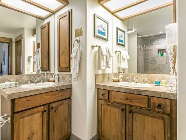 Cozy Vacation Rental 3 Bedrooms in Vail